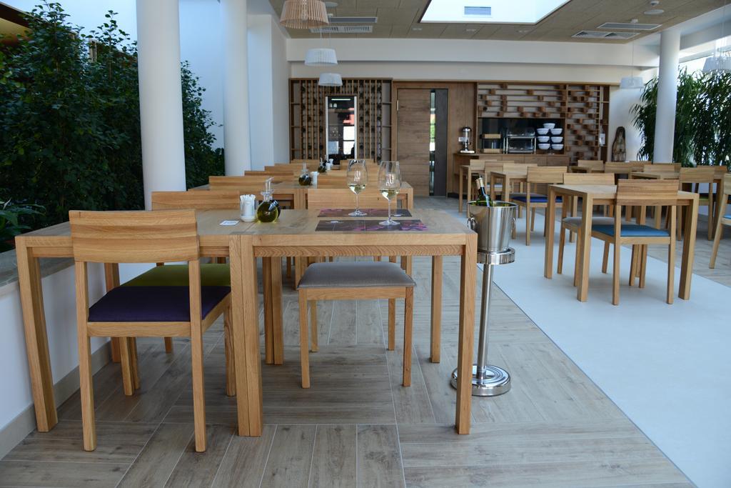 Hotel Nar Trebinje Eksteriør bilde